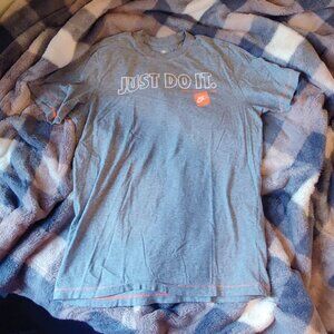 Nike Sportswear Grey Shirt